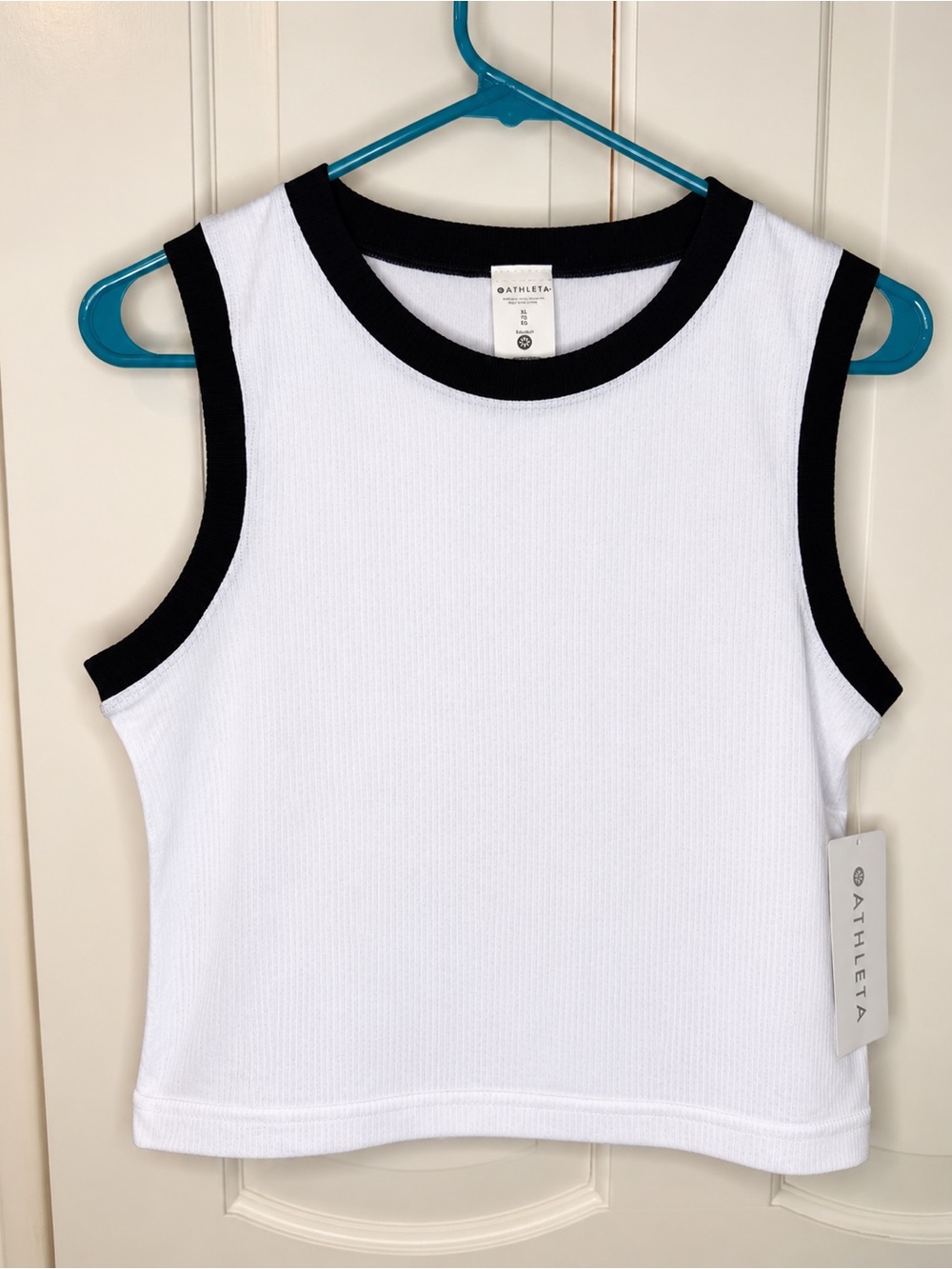 Athleta NWT Women’s Renew Seamless Muscle Tank White Black Ribbed Workout Top XL